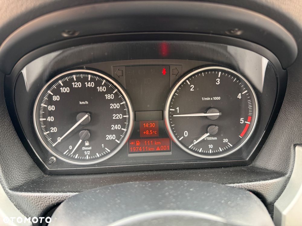 BMW Seria 3 318d DPF Edition Exclusive - 31