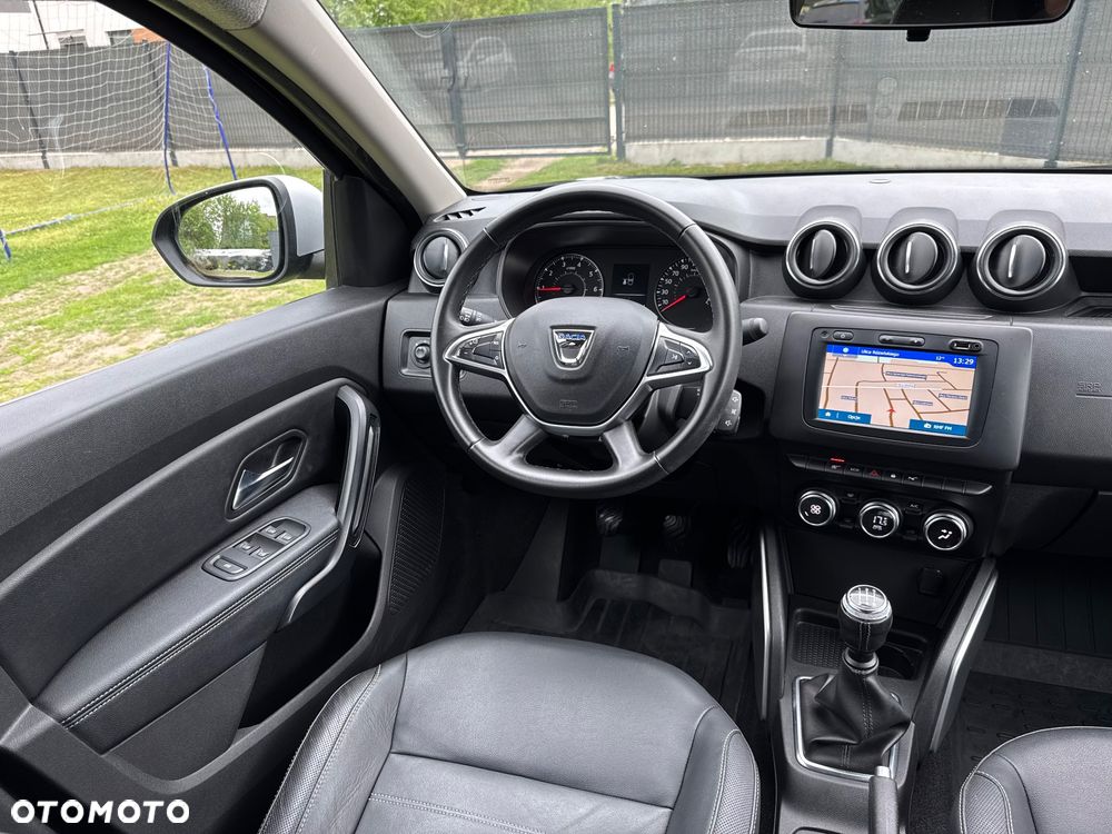 Dacia Duster 1.6 SCe Outdoor S&S - 11