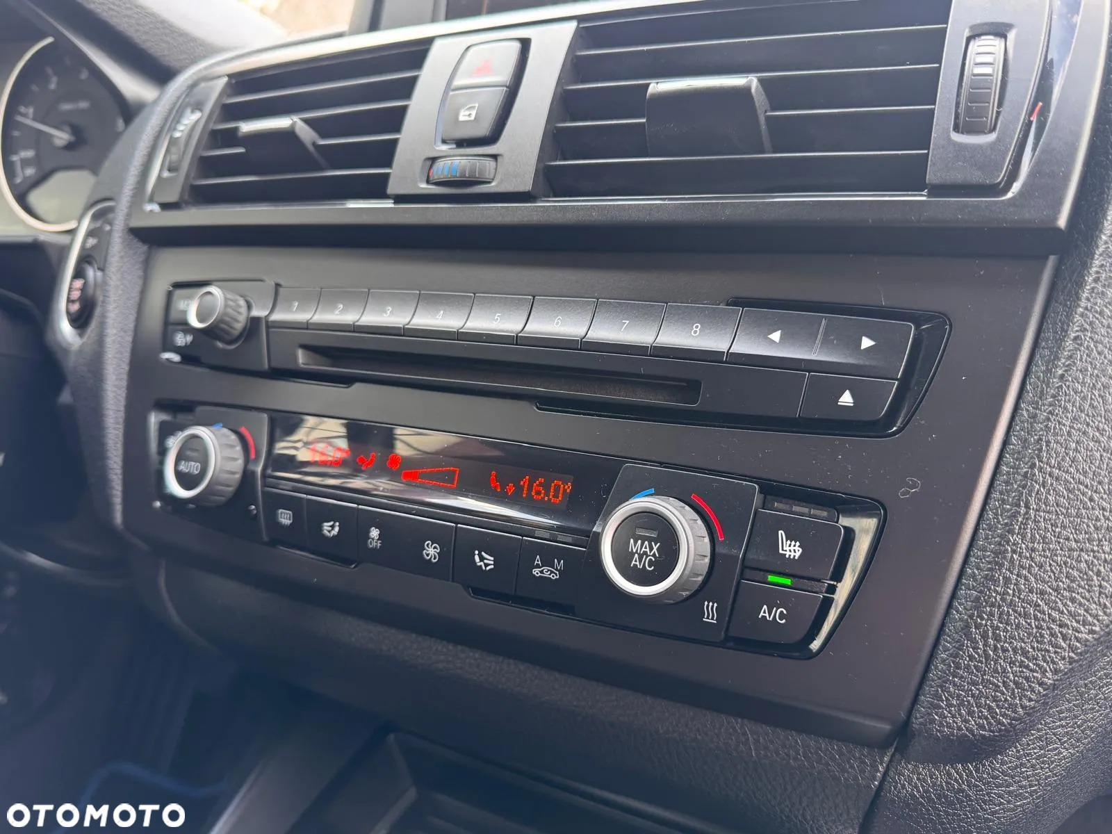 BMW Seria 1 116d DPF Edition Lifestyle - 32