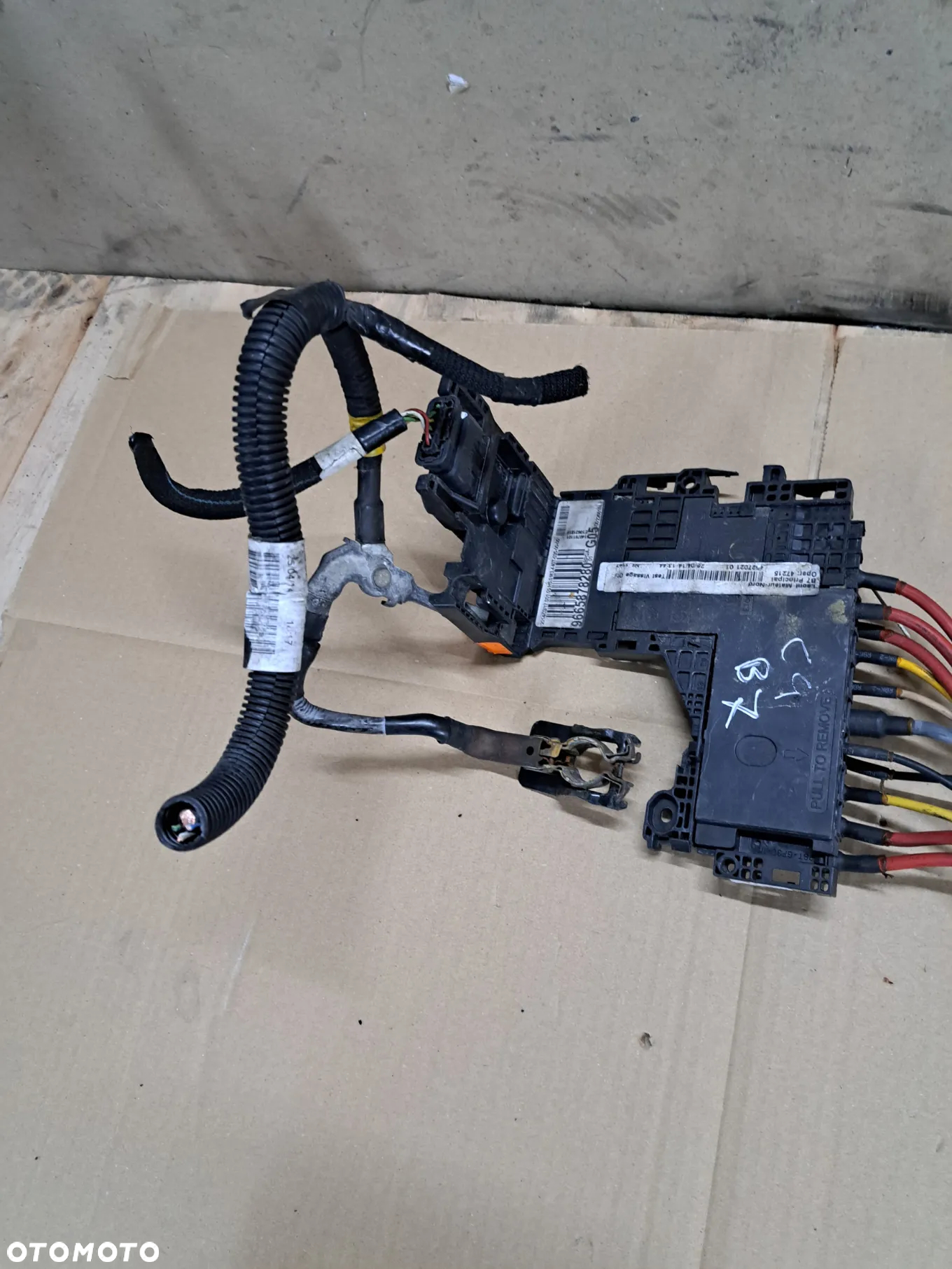 Citroen Peugeot moduł napięcia 9665878280 klema - 4