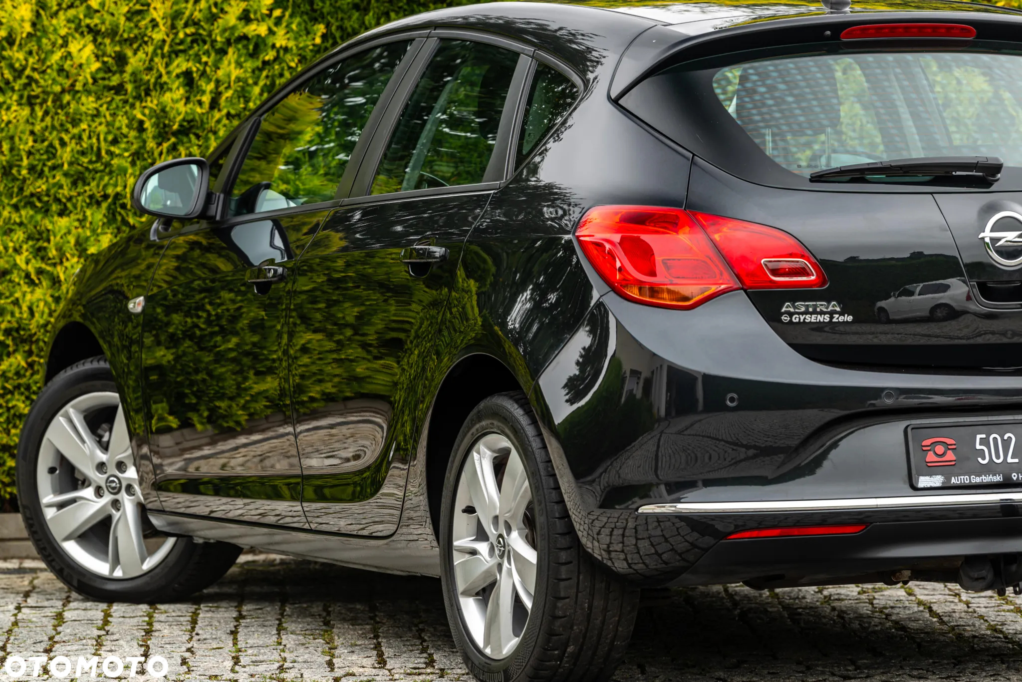 Opel Astra IV GTC 1.4 Active - 16