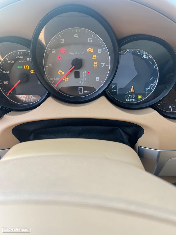 Porsche Cayenne S - 6