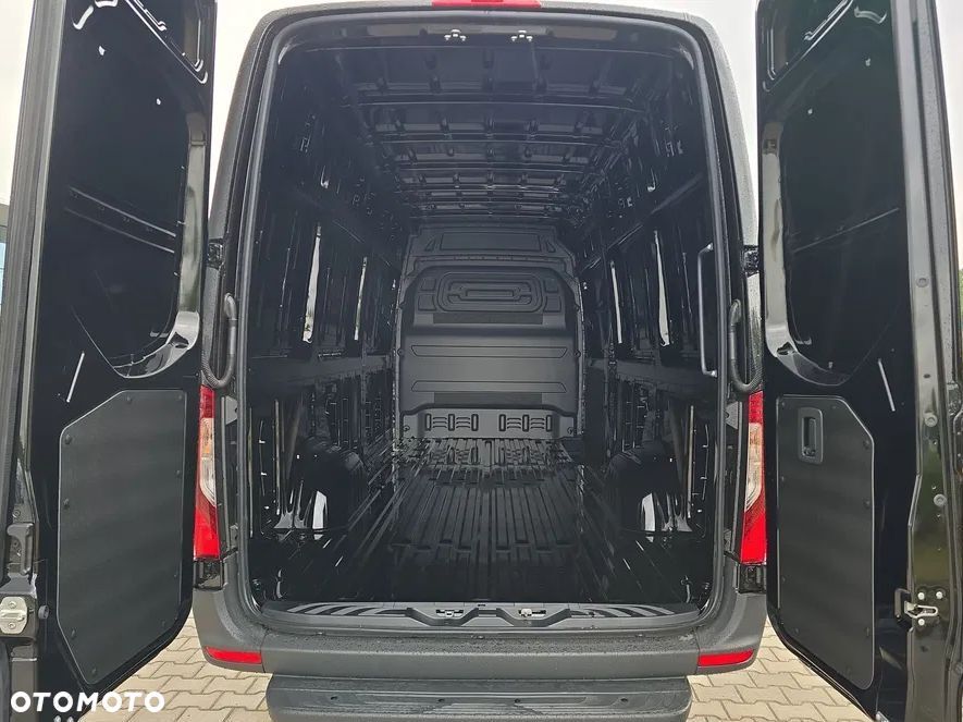 Mercedes-Benz Sprinter 317 CDI Long PRO 9G-Tronic - 11