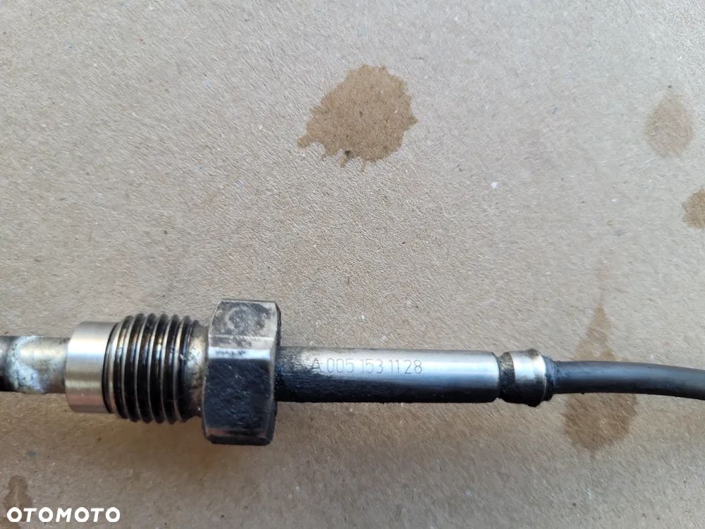 CZUJNIK TEMPERATURY SPALIN MERCEDES A0051531128 - 4