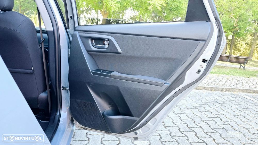 Toyota Auris 1.8 HSD Comfort +P.Techno+P.Sport - 59