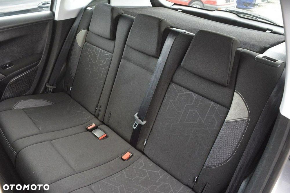 Peugeot 2008 1.6 BlueHDi Active - 30