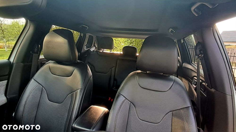 Jeep Compass - 16