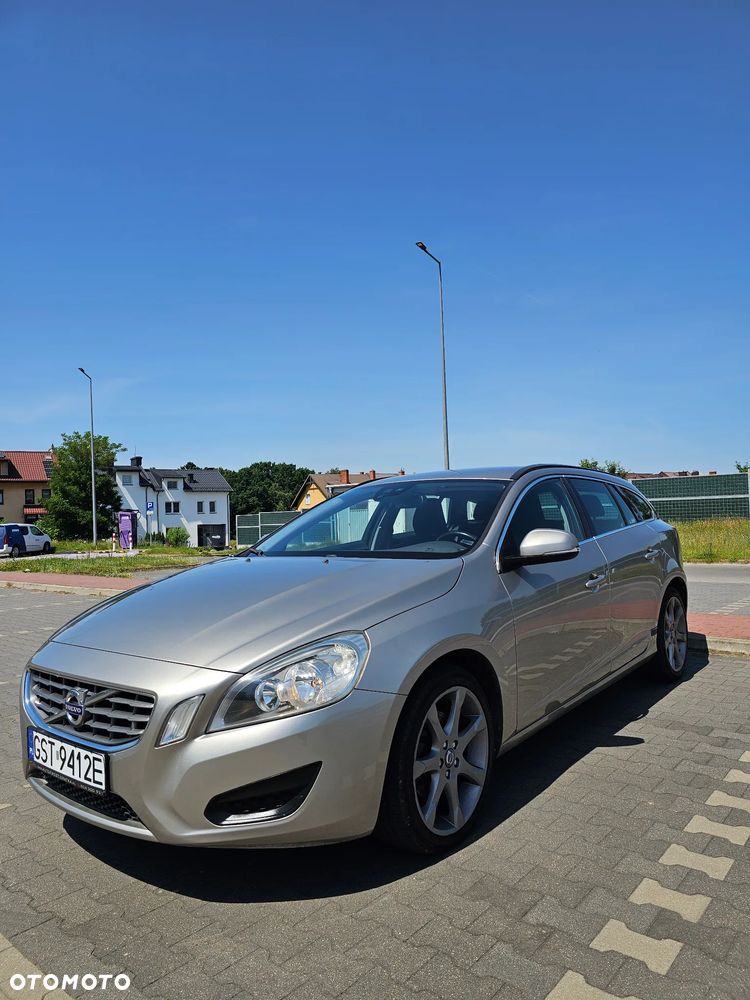 Volvo V60 D4 Momentum - 4