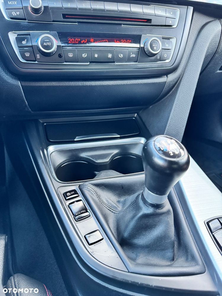 BMW Seria 3 316d Sport Line - 23