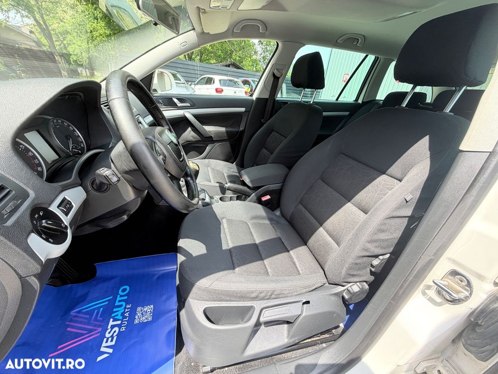 Skoda Octavia 2.0 TDI DPF Elegance - 25