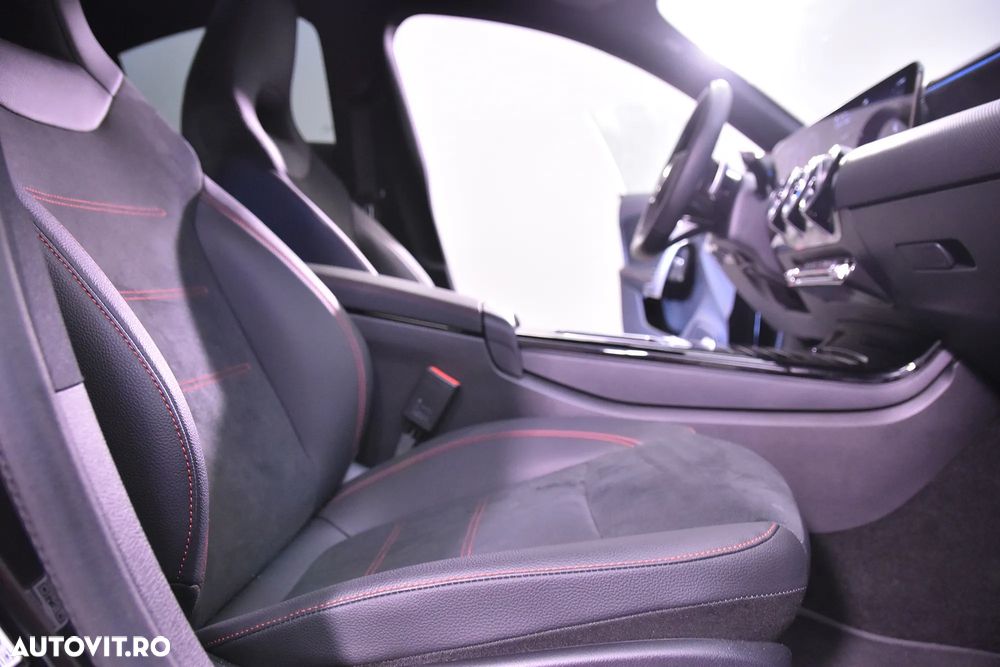 Mercedes-Benz CLA 200 7G-DCT AMG Line - 11