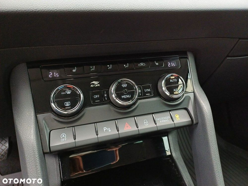 Skoda Karoq 1.5 TSI ACT Style DSG - 18