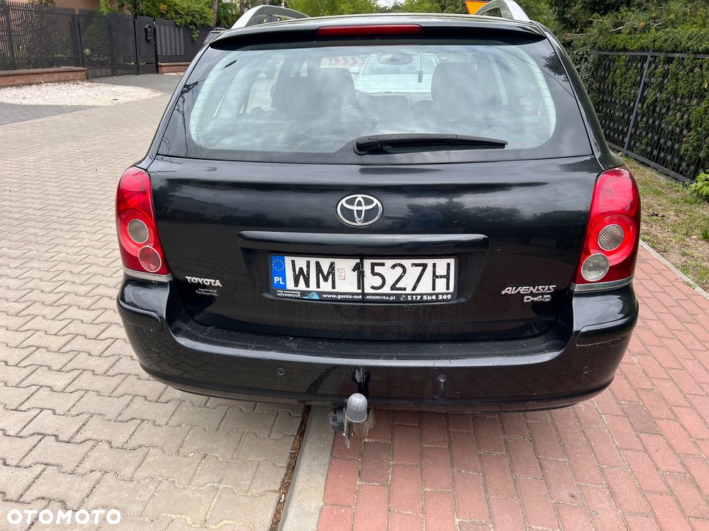 Toyota Avensis 2.0 D-4D - 13