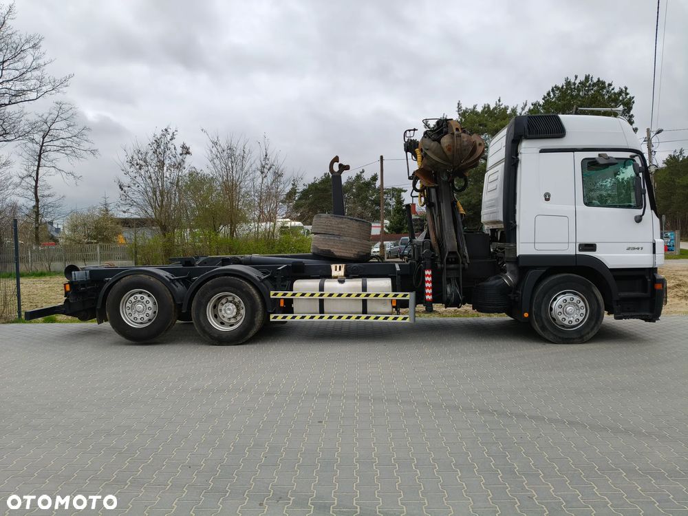 Mercedes-Benz 2541 - 2