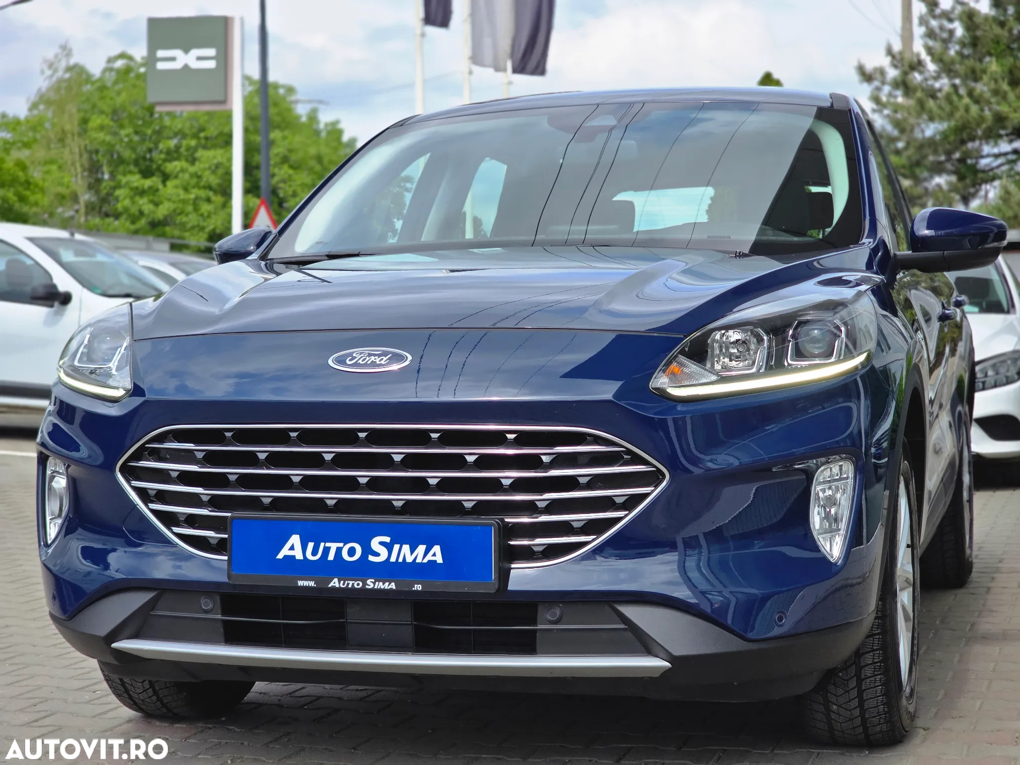 Ford Kuga 1.5 EcoBlue A8 FWD Titanium - 4