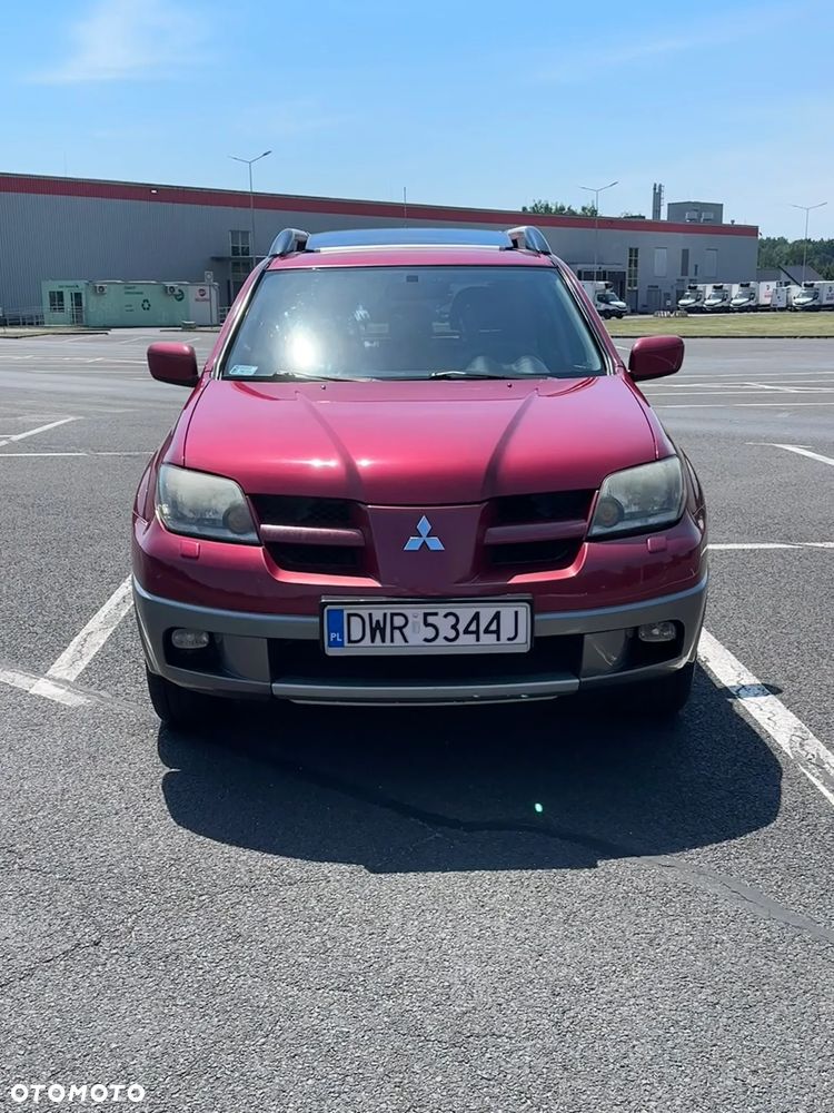Mitsubishi Outlander - 3