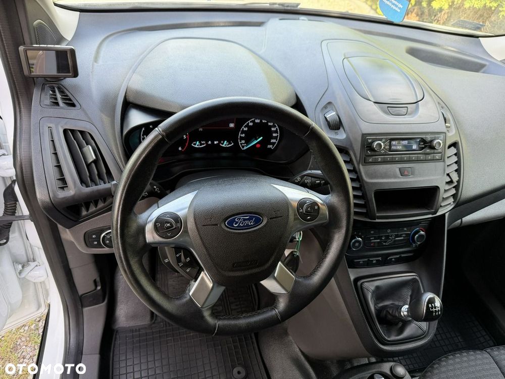 Ford Transit Connect - 17