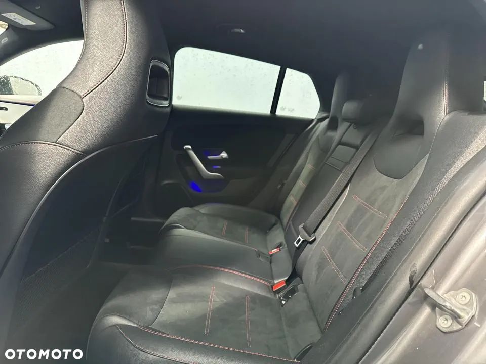 Mercedes-Benz CLA 250 E AMG Line 8G-DCT - 20