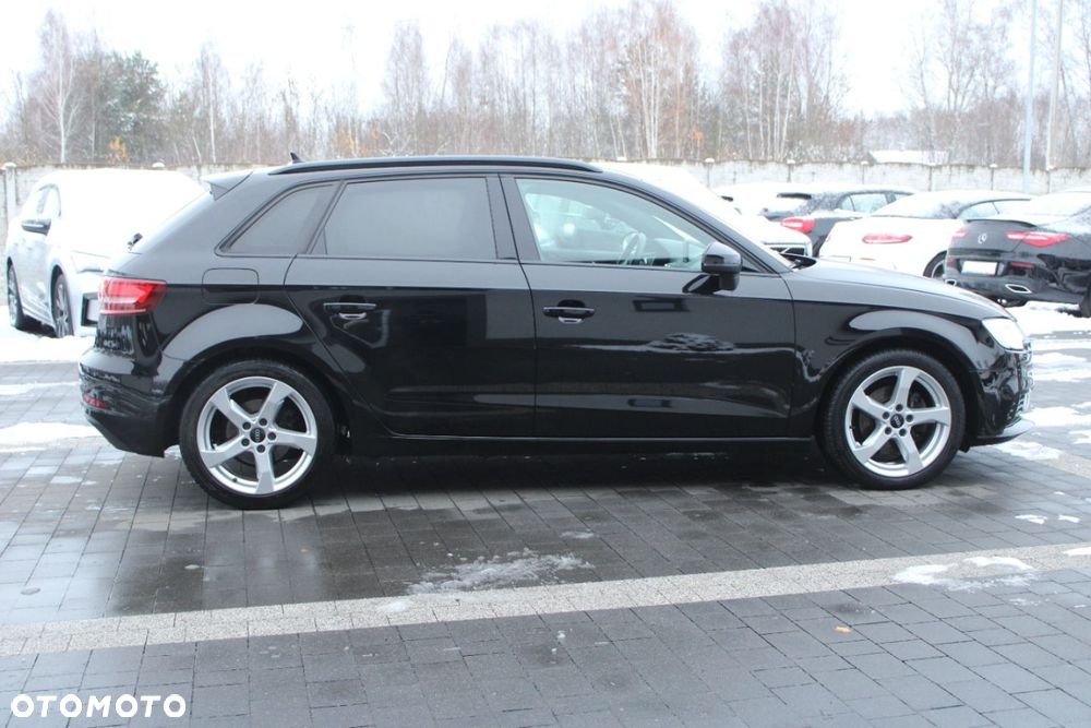 Audi A3 Sportback - 11