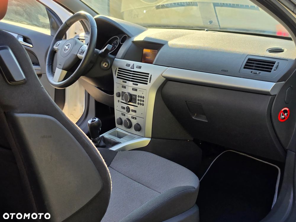 Opel Astra - 28
