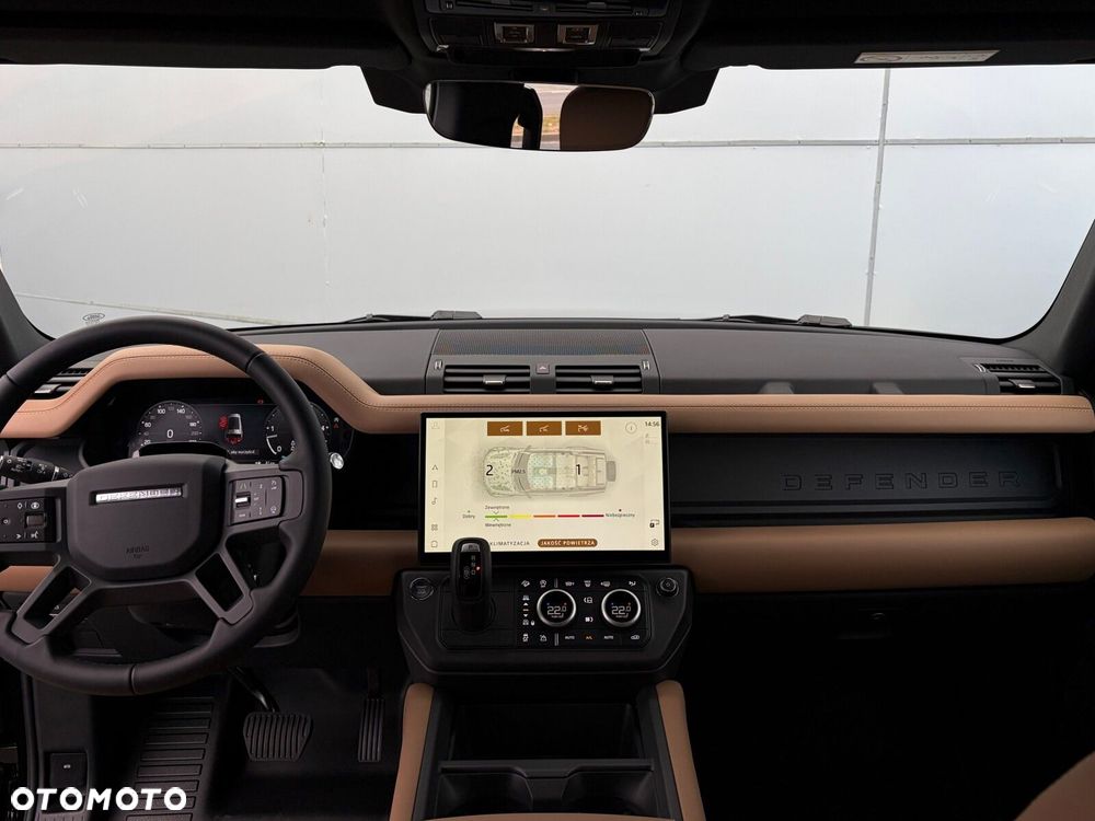 Land Rover Defender - 14