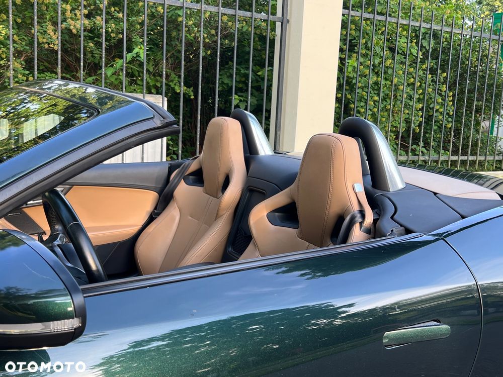 Jaguar F-Type - 8