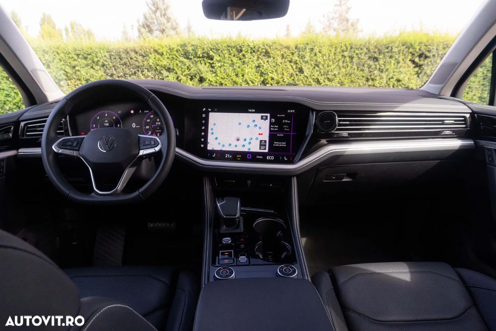 Volkswagen Touareg - 14