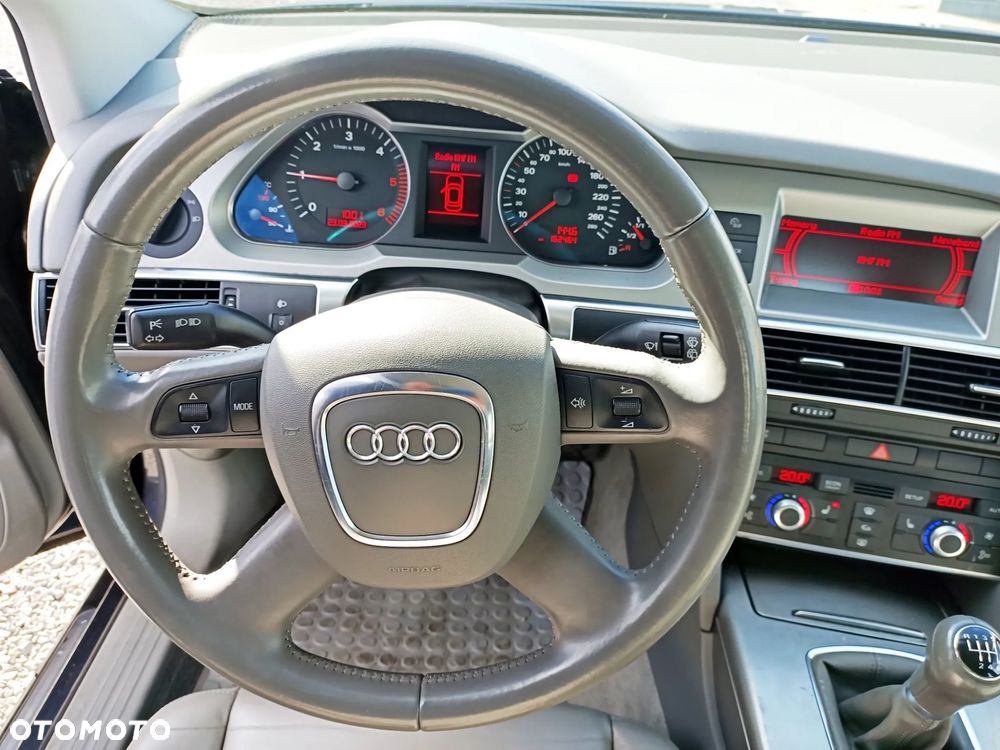 Audi A6 Avant - 16