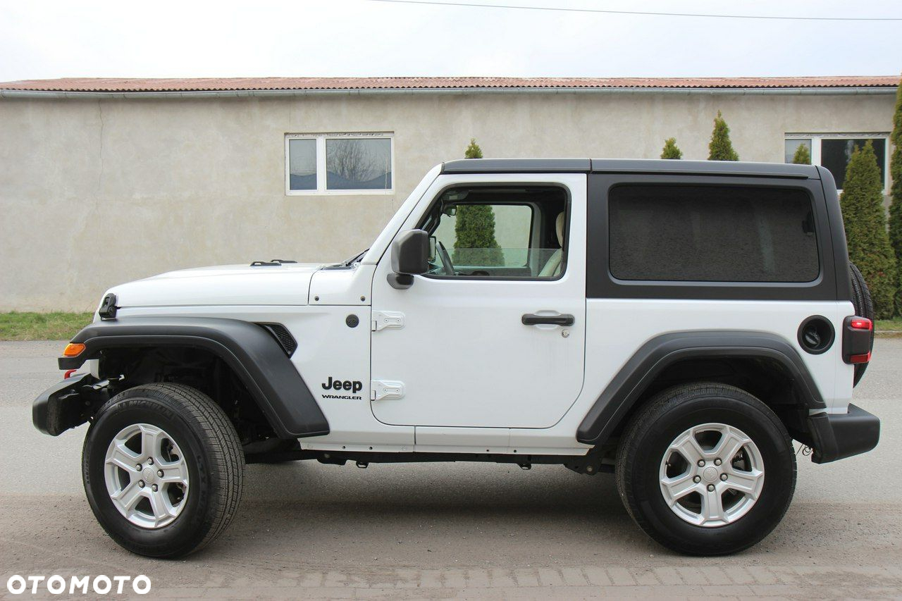 Jeep Wrangler - 7