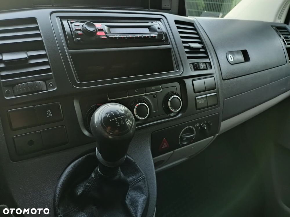 Volkswagen Transporter L2H1 - 16