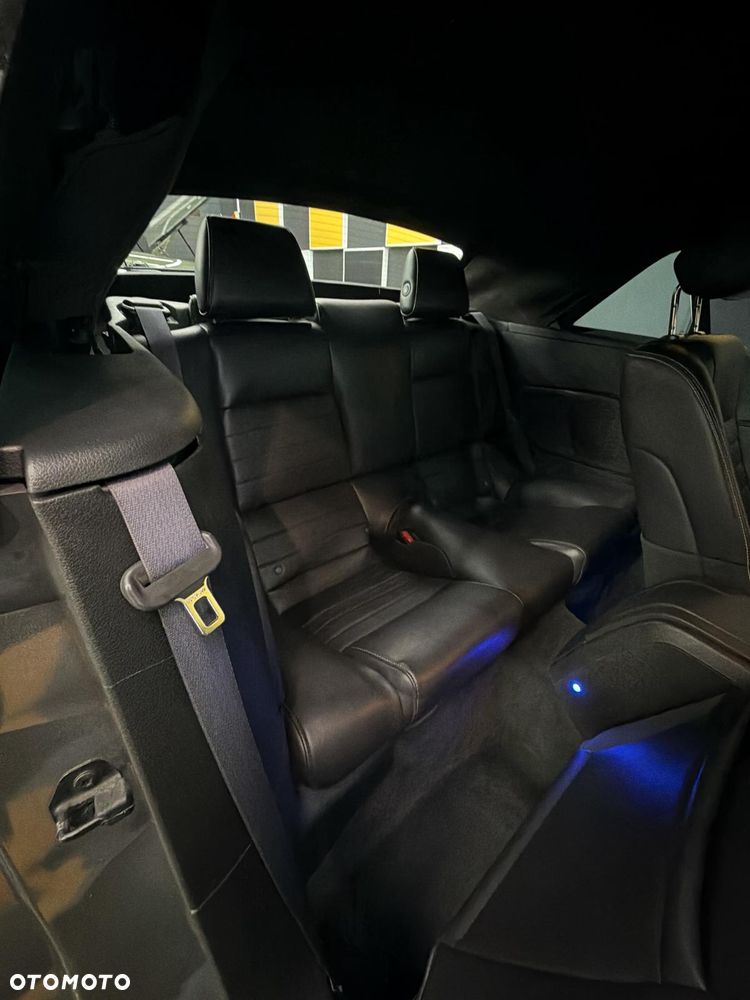 Ford Mustang 3.7 V6 Premium - 10