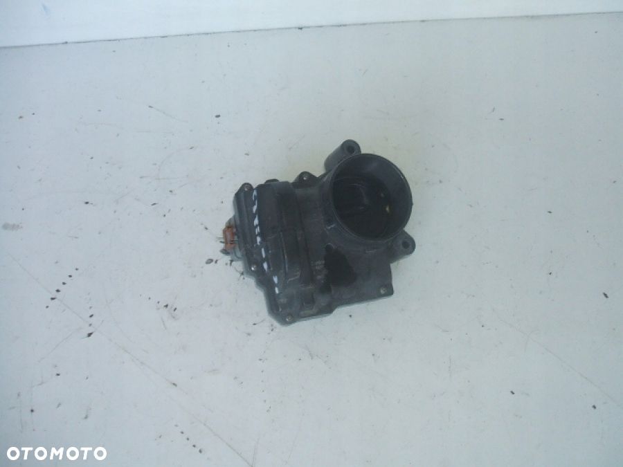 PEUGEOT CITROEN C3 Picasso PRZEPUSTNICA V860560480 A2C38050700 - 1