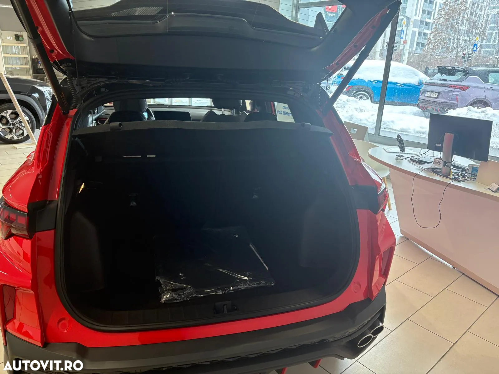 Geely Coolray - 16