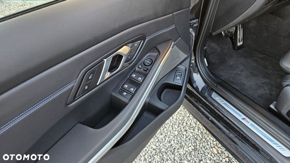 BMW Seria 3 M340i xDrive sport - 16