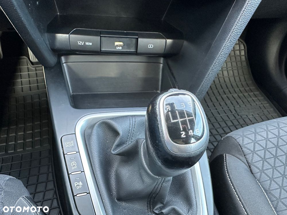 Kia Ceed 1.6 CRDi SCR M - 27