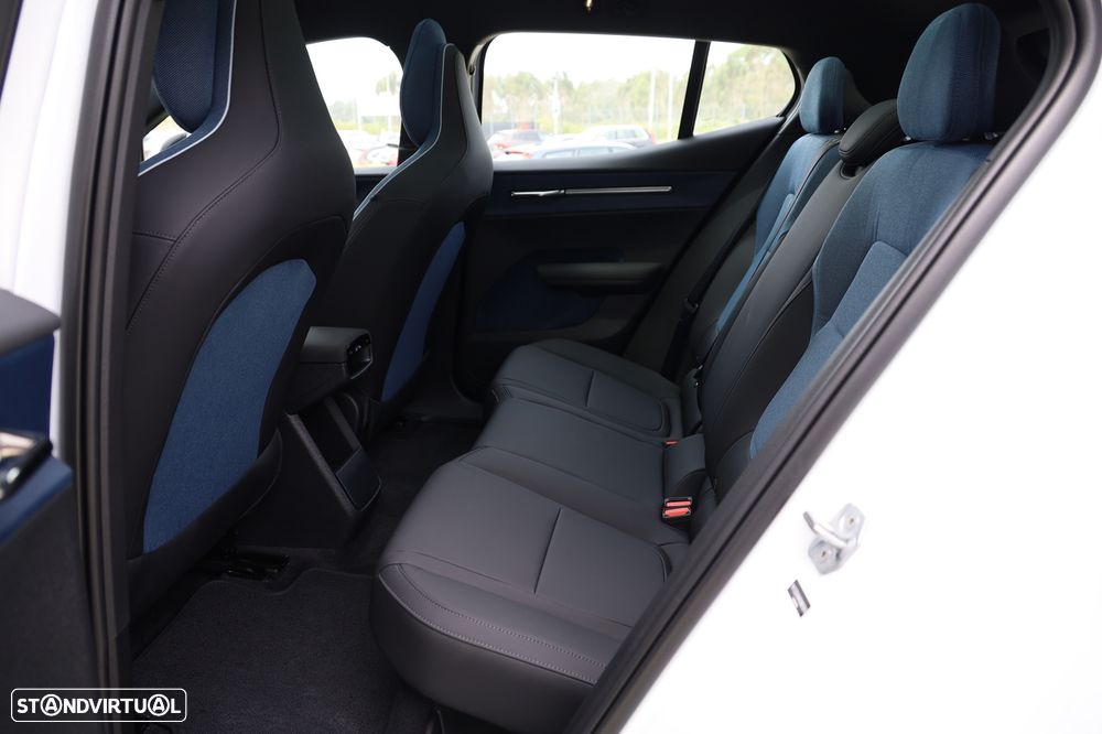Volvo EX30 69 kWh Twin Motor Ultra - 14