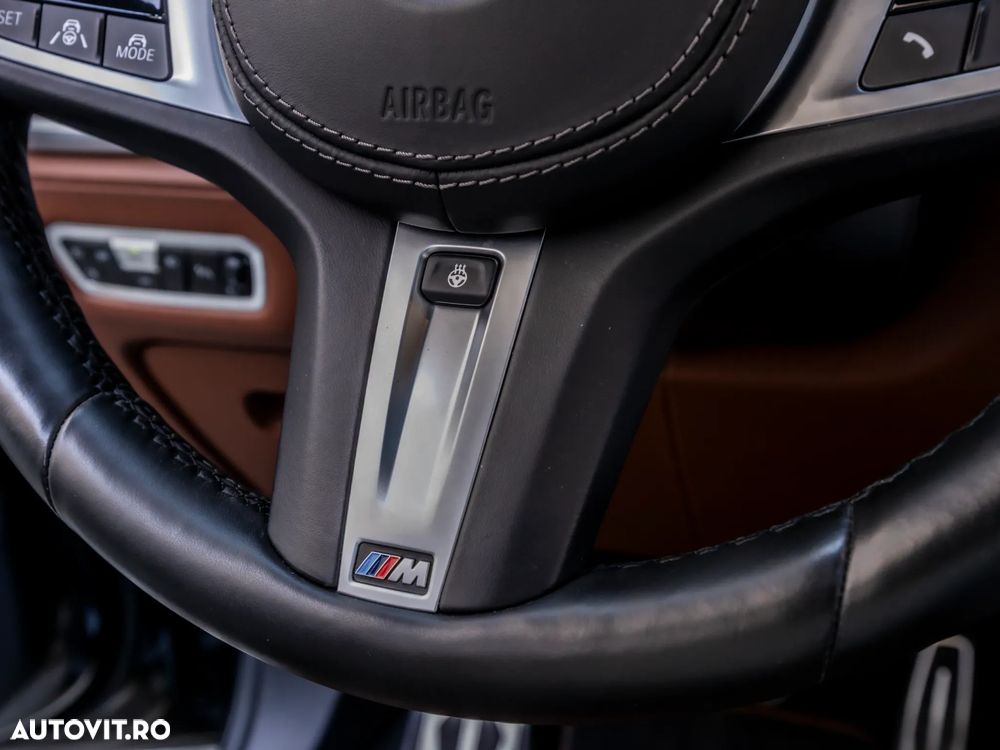 BMW X5 M M50i - 23