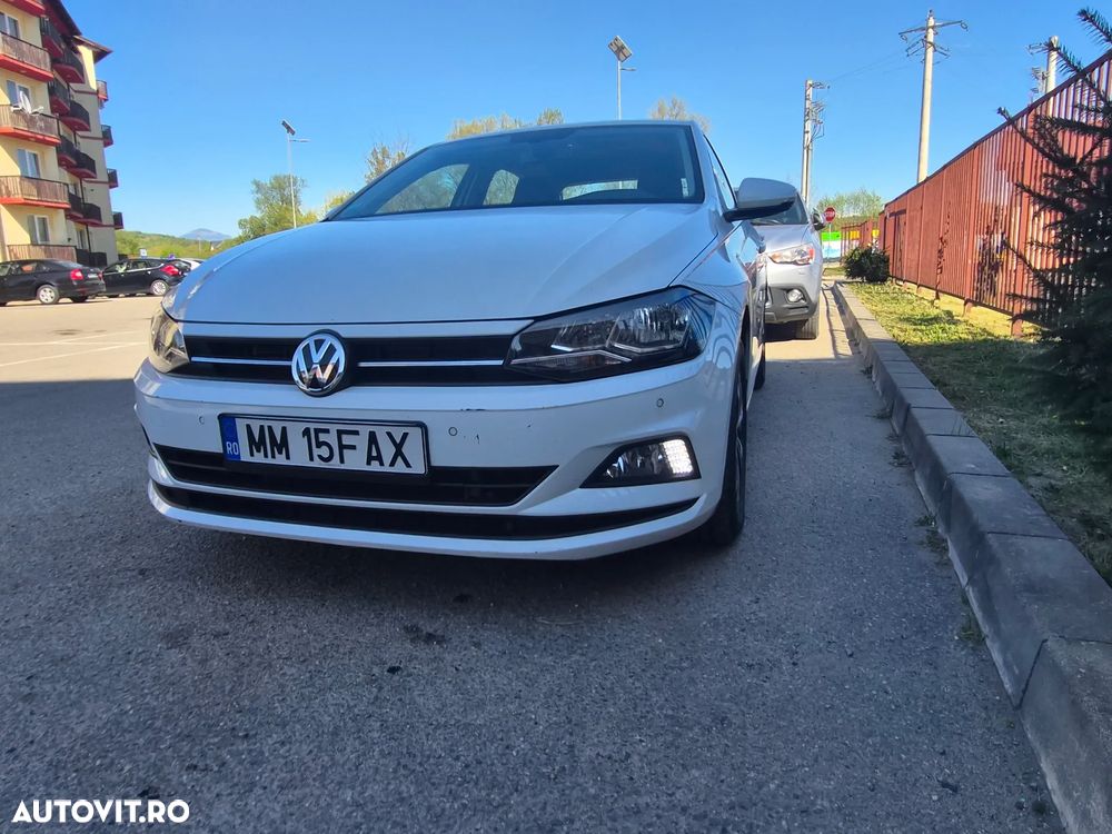 Volkswagen Polo - 2