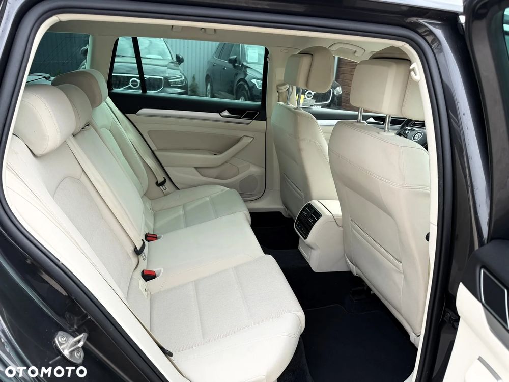 Volkswagen Passat 1.8 TSI BMT Comfortline DSG - 10