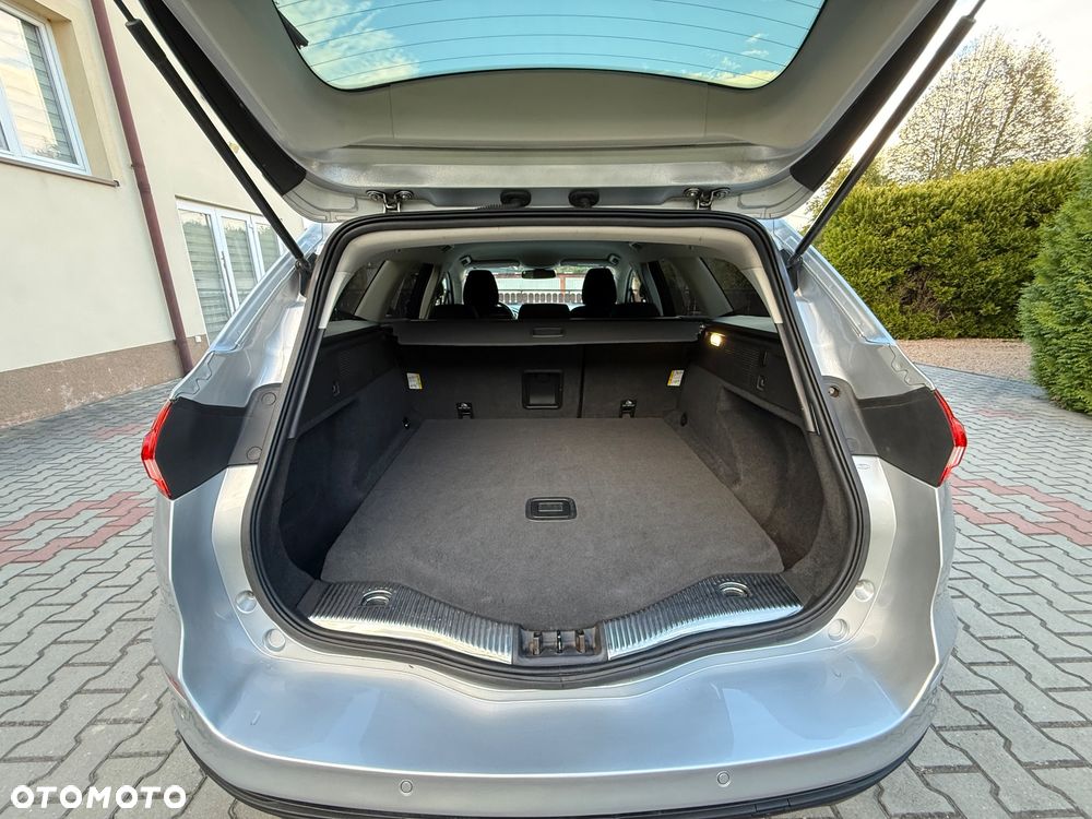 Ford Mondeo - 27
