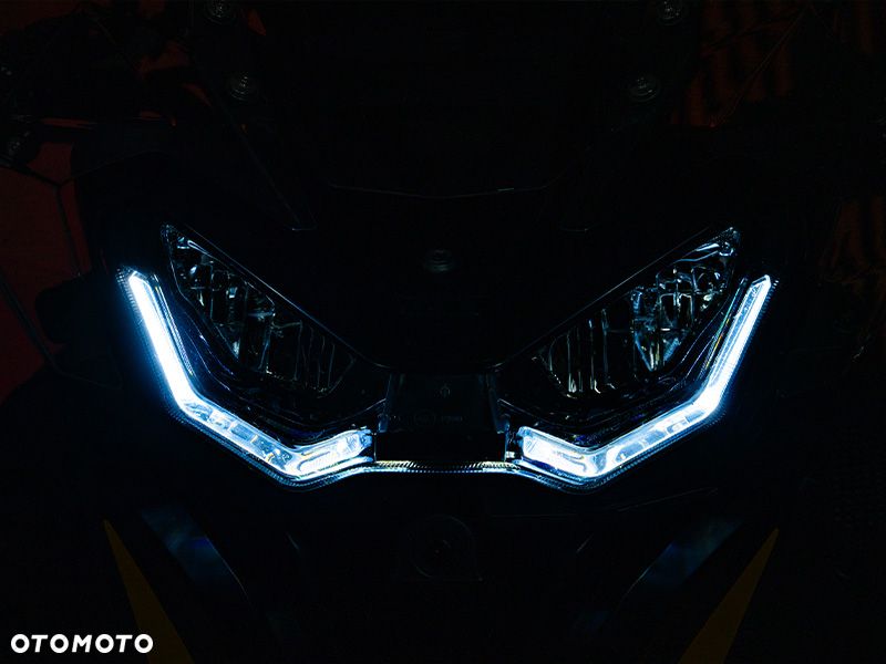 QJMOTOR SRT900S - 13