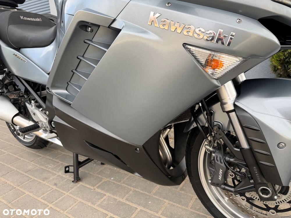 Kawasaki GTR - 11