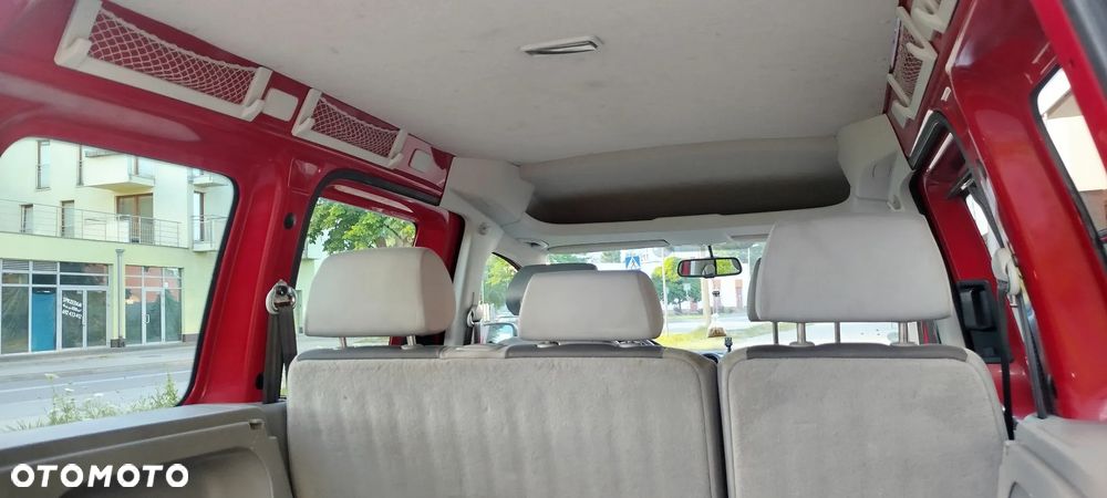 Volkswagen Caddy - 13