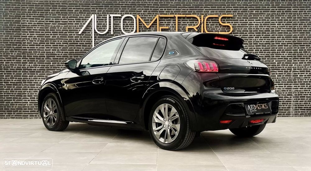 Peugeot e-208 50 kWh SE Style — fotografia 4
