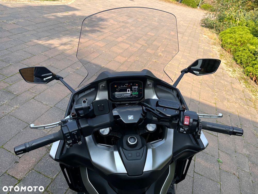 Honda NSS - 8