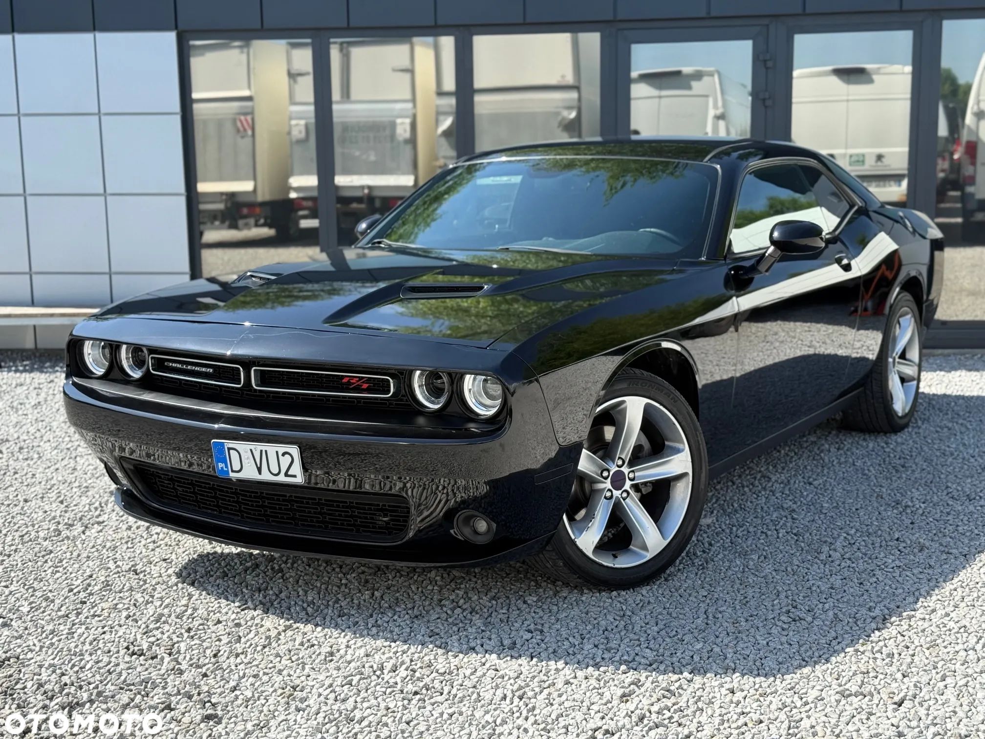 Dodge Challenger - 1