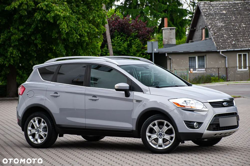 Ford Kuga 2.0 TDCi 2x4 Titanium - 21