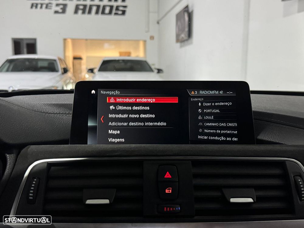 BMW 330 e iPerformance Pack M - 26