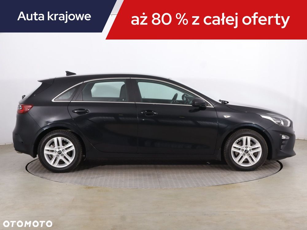 Kia Ceed - 8