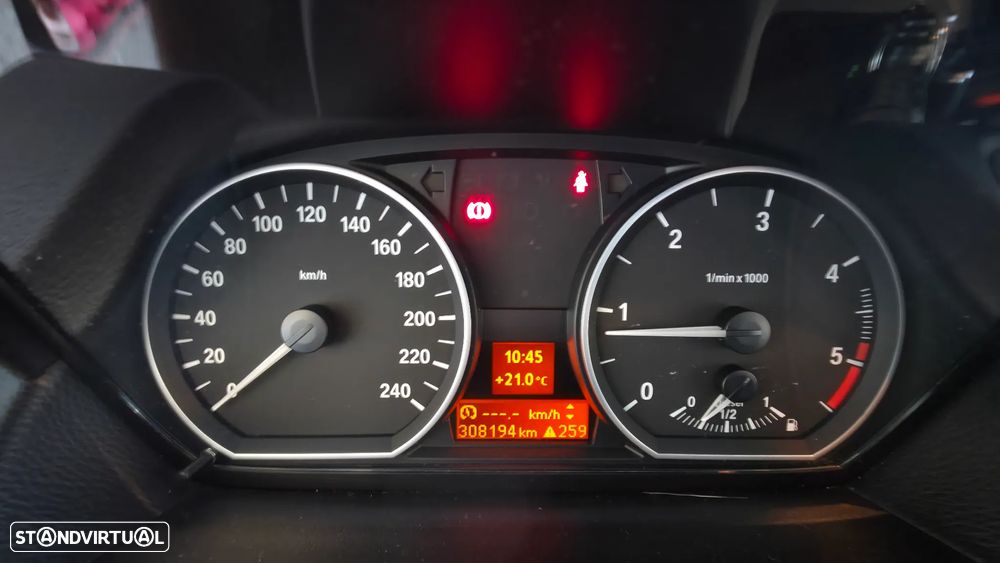 BMW 118 d - 15
